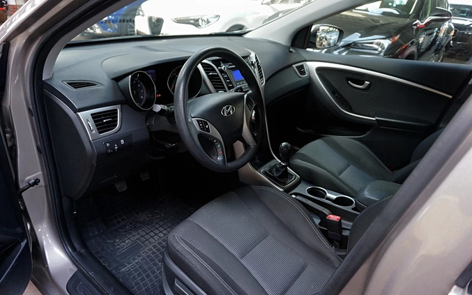 Hyundai I30 cena 48900 przebieg: 74800, rok produkcji 2016 z Golczewo małe 742